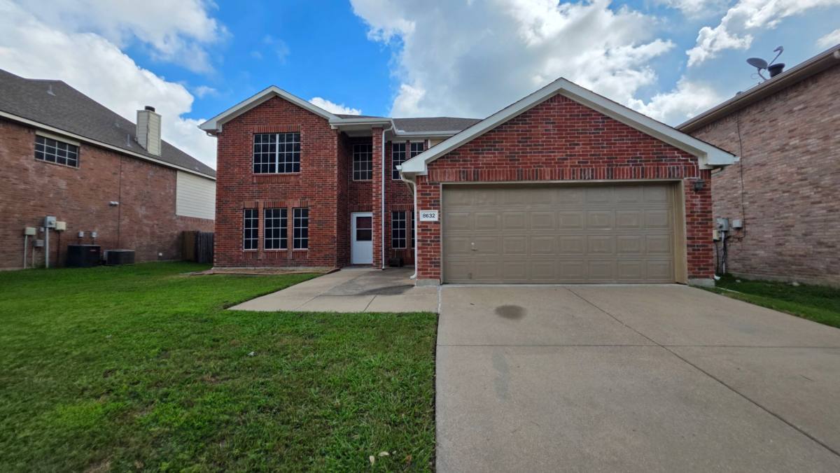 House for rent at 8632 Arcadia Park Dr, Keller, TX 76244