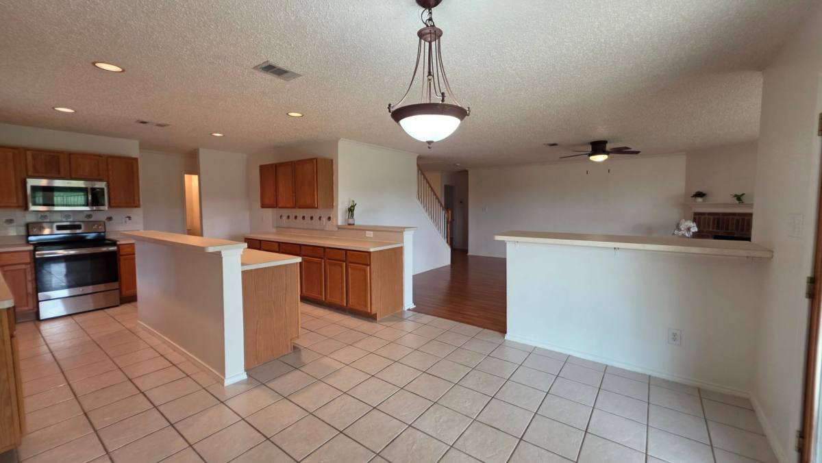 House for rent at 8632 Arcadia Park Dr, Keller, TX 76244