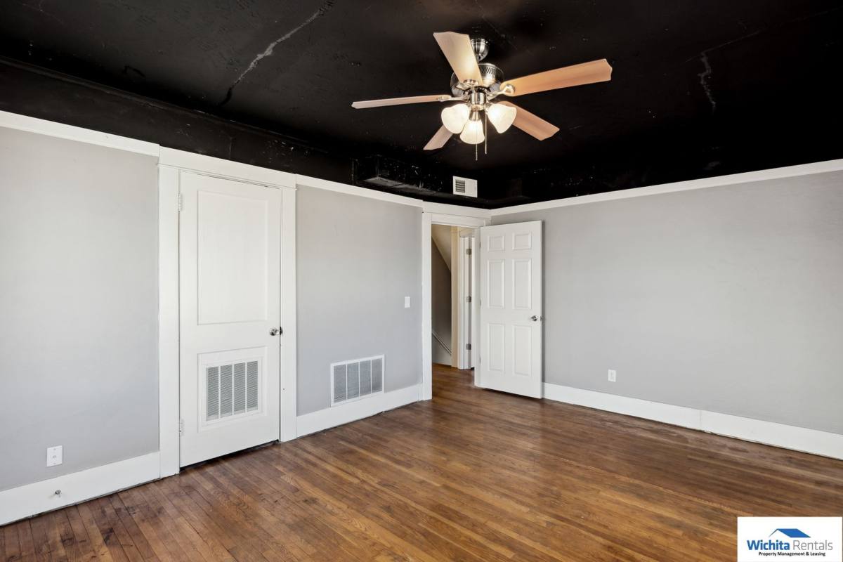 Apartment for rent at 2925 E Douglas, Wichita, KS 67211