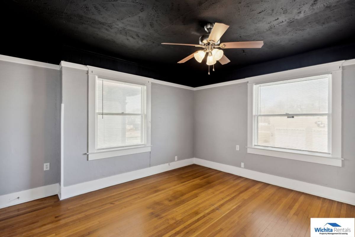 Apartment for rent at 2925 E Douglas, Wichita, KS 67211