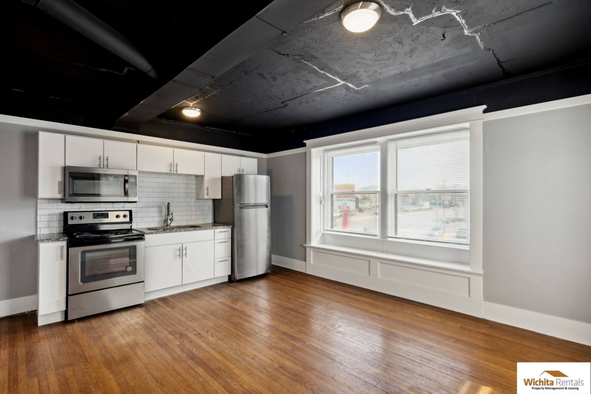Apartment for rent at 2925 E Douglas, Wichita, KS 67211