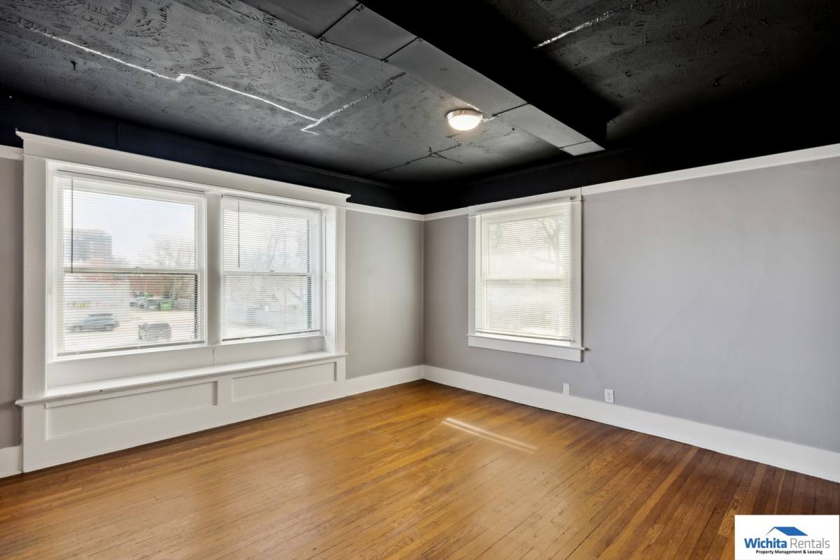 Apartment for rent at 2925 E Douglas, Wichita, KS 67211