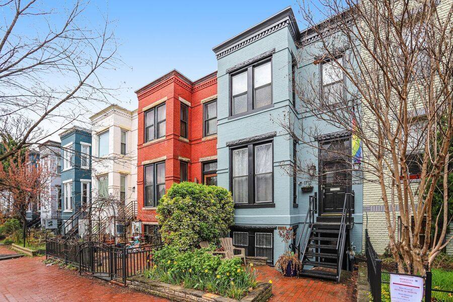 Apartment for rent at 1712 First St NW #B, Washington, DC 20001