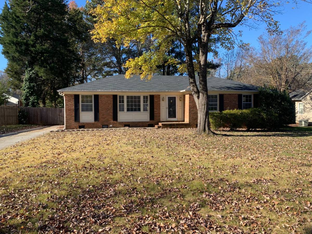 House for rent at 5303 Ainsworth Dr, Greensboro, NC 27410