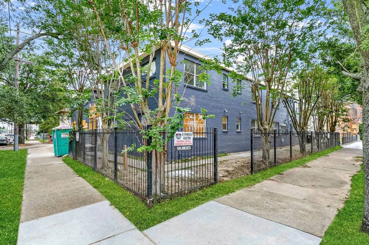 Apartment for rent at 1709 - 1711 St Andrew, New Orleans, LA 70113