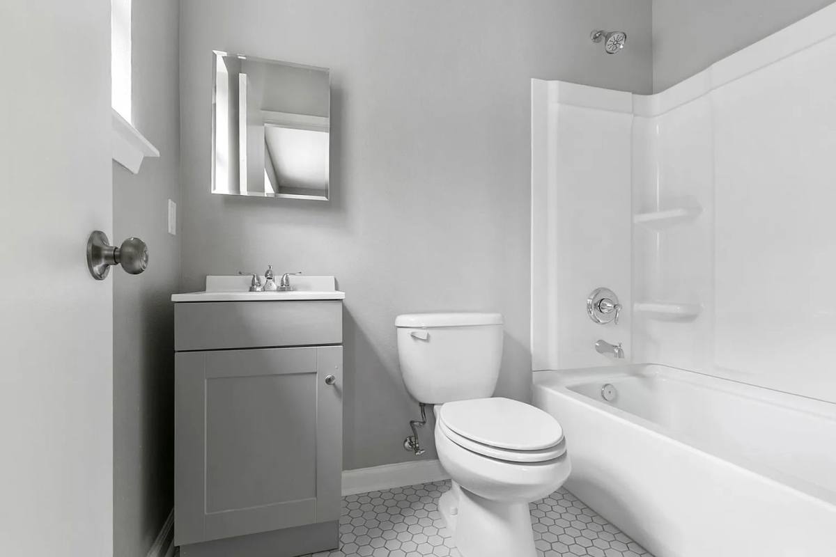 Apartment for rent at 1709 - 1711 St Andrew, New Orleans, LA 70113