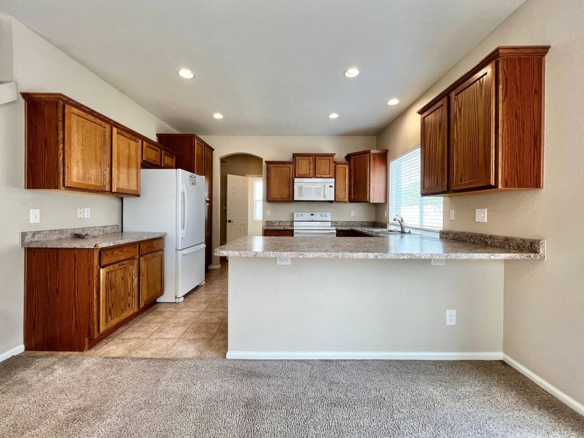 House for rent at 3913 Hunterwood Lane, Johnstown, CO 80534