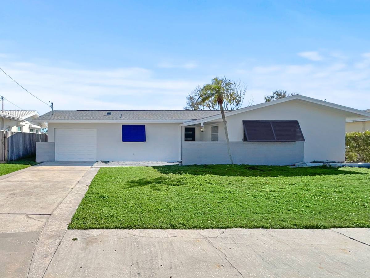 House for rent at 349 La Hacienda Dr, Indian Rocks Beach, FL 33785