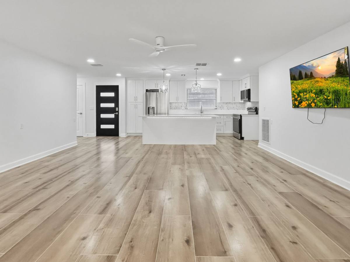 House for rent at 349 La Hacienda Dr, Indian Rocks Beach, FL 33785