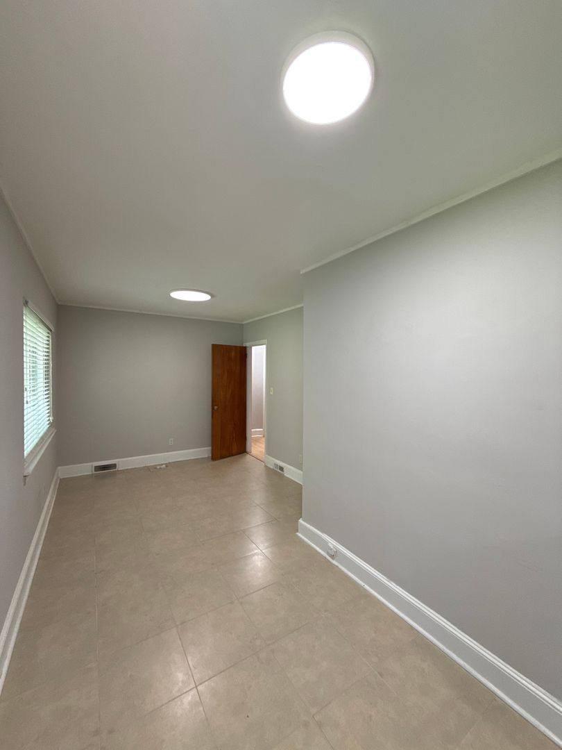 House for rent at 932 Hickory Nut St, Charlotte, NC 28205
