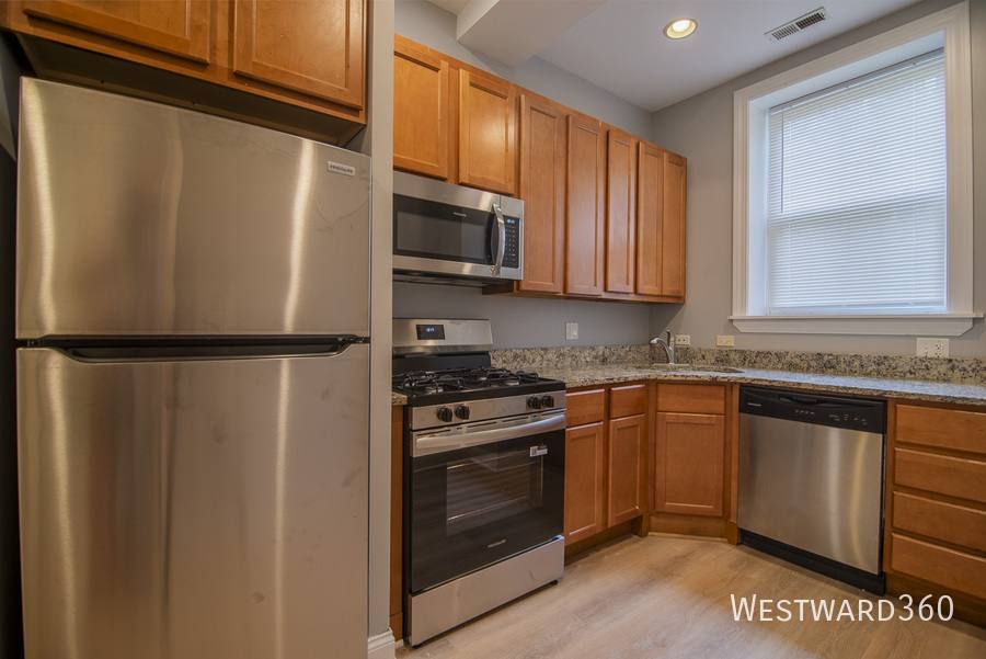 Apartment for rent at 2036 Arthur #G, Chicago, IL 60645