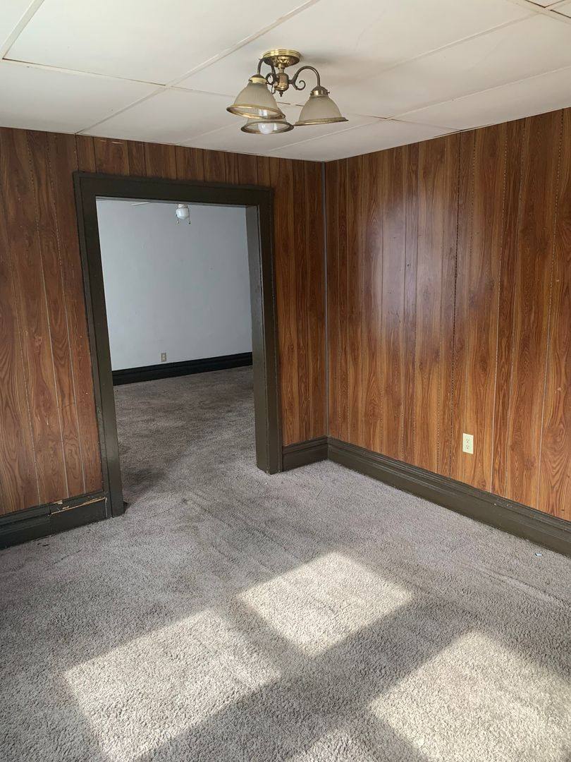 Apartment for rent at 302 Clay St, Waterloo, IA 50703