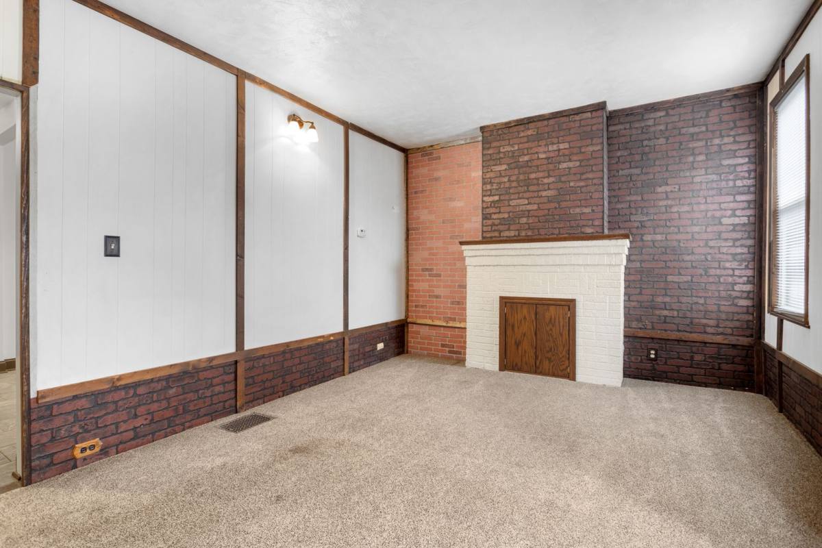 House for rent at 542 2nd St, Pitcairn, PA 15140