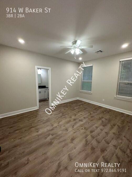 House for rent at 914 W Baker St, Denison, TX 75020