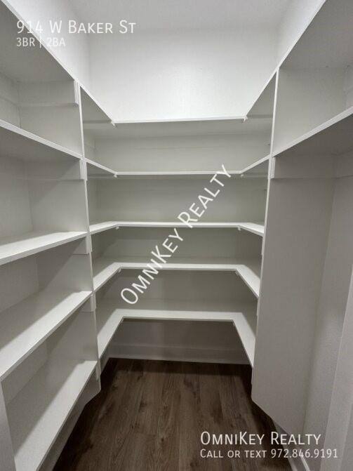 House for rent at 914 W Baker St, Denison, TX 75020