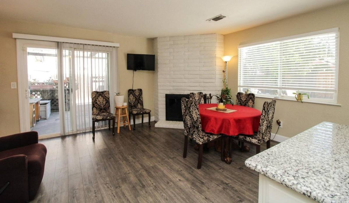 House for rent at 160 Kingswood Ave, Vacaville, CA 95687