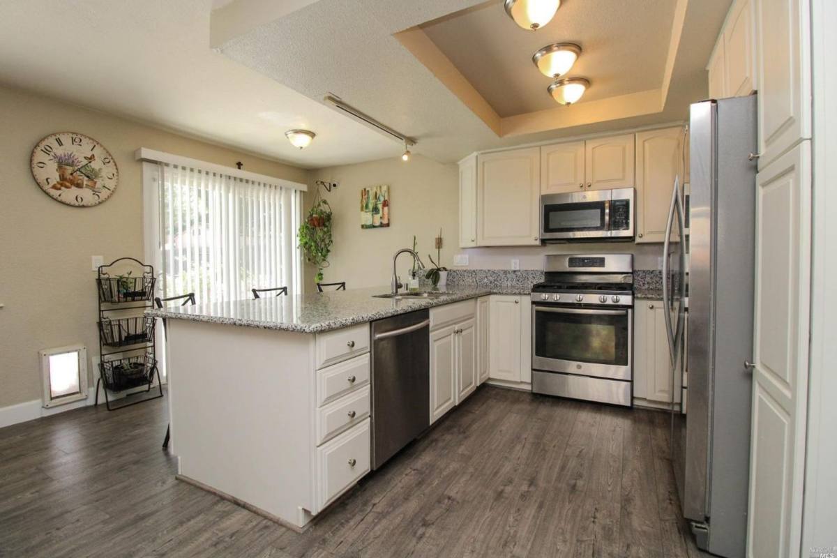 House for rent at 160 Kingswood Ave, Vacaville, CA 95687