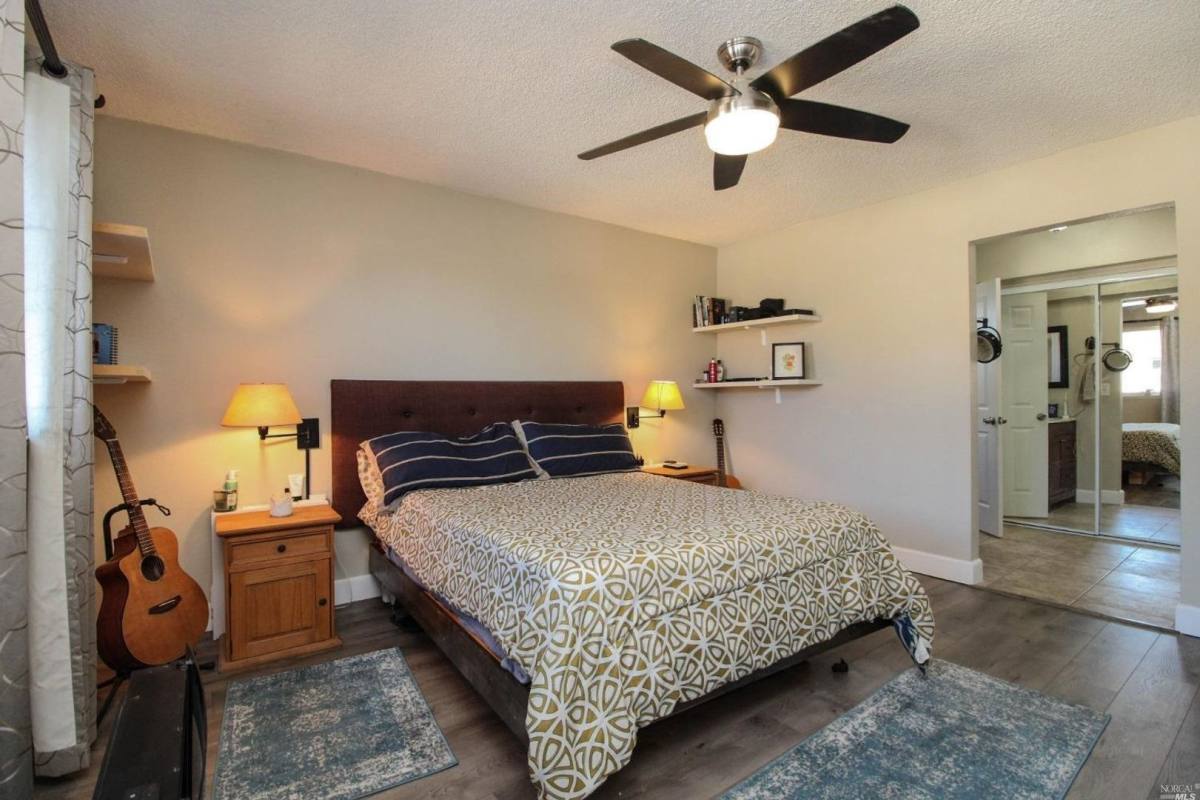 House for rent at 160 Kingswood Ave, Vacaville, CA 95687