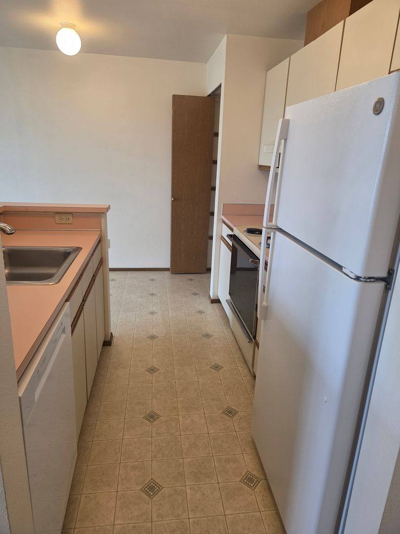 Apartment for rent at 6215 Phinney Ave N, Seattle, WA 98103
