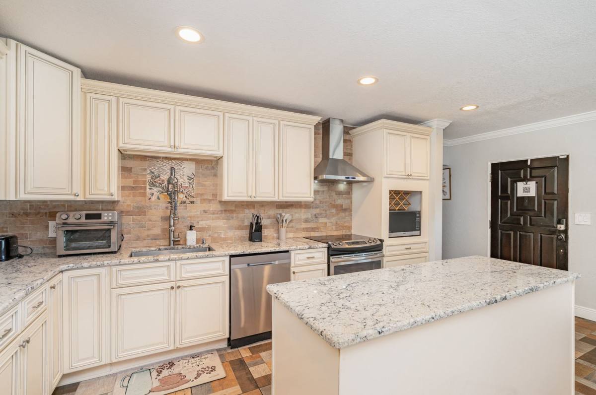 House for rent at 305 Sharon Dr, Melbourne, FL 32935