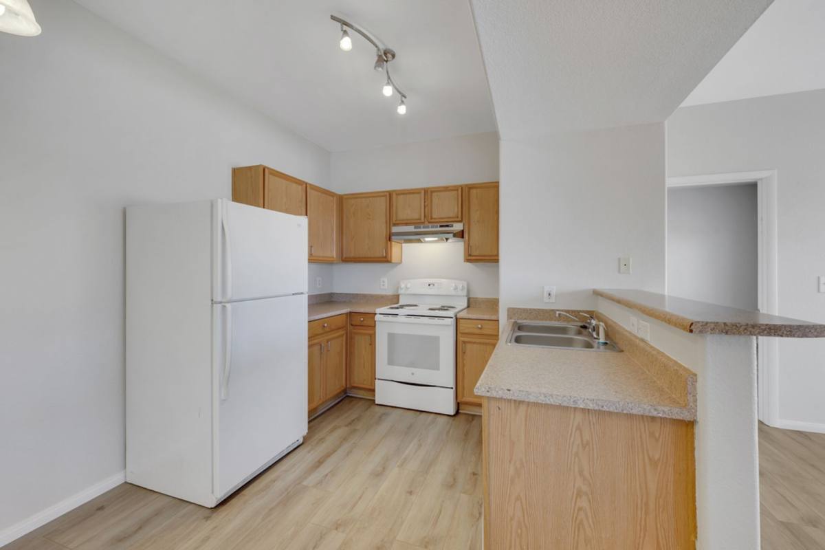 Condo for rent at 2101 Hussium Hills St, Las Vegas, NV 89108