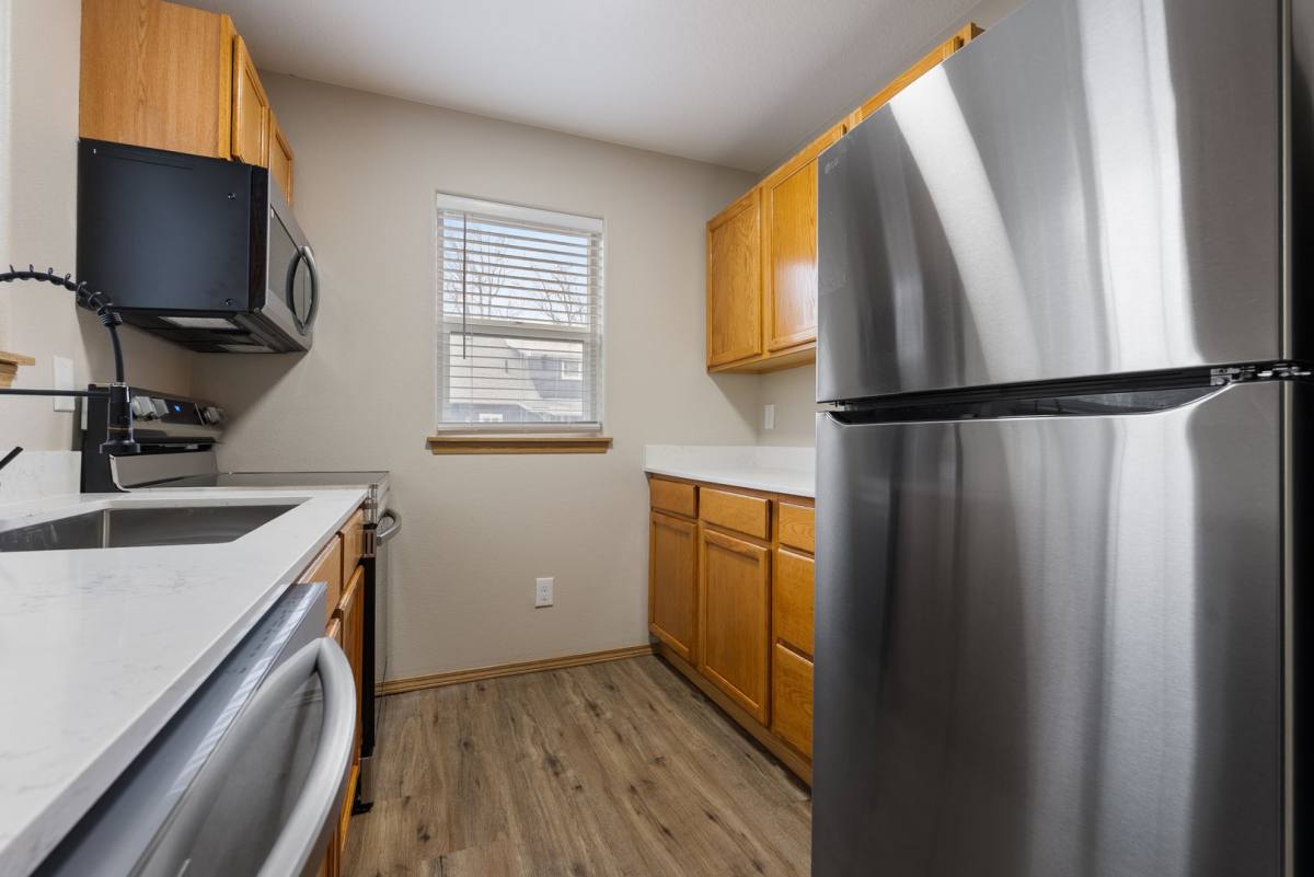 Townhouse for rent at 2338 SE 89th Ave, Portland, OR 97216