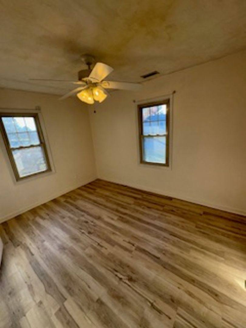 House for rent at 913 N Spring St, Evansville, IN 47711