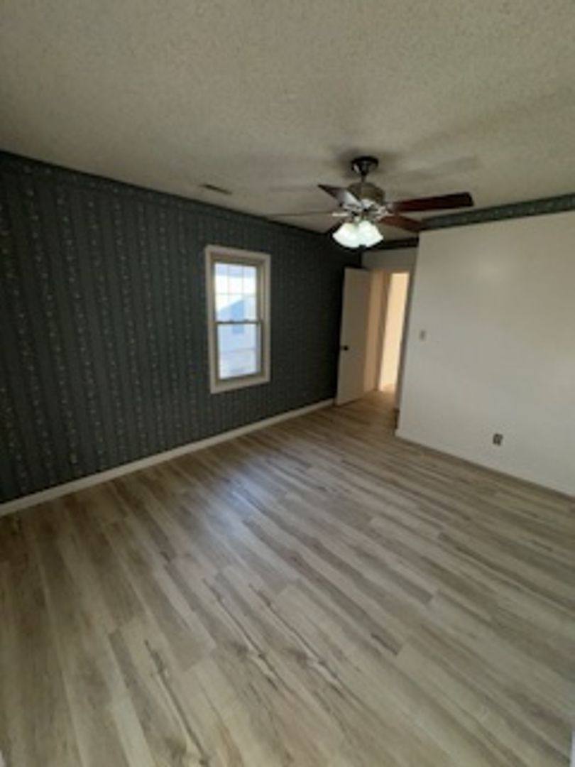 House for rent at 913 N Spring St, Evansville, IN 47711