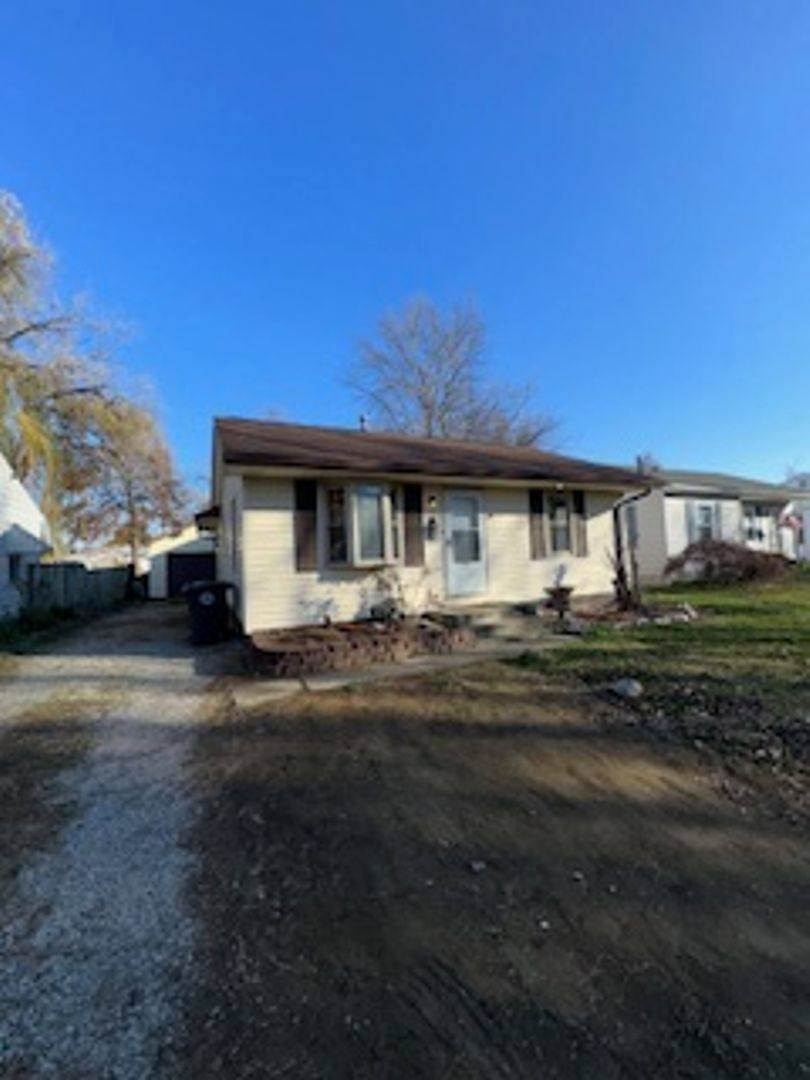 House for rent at 913 N Spring St, Evansville, IN 47711