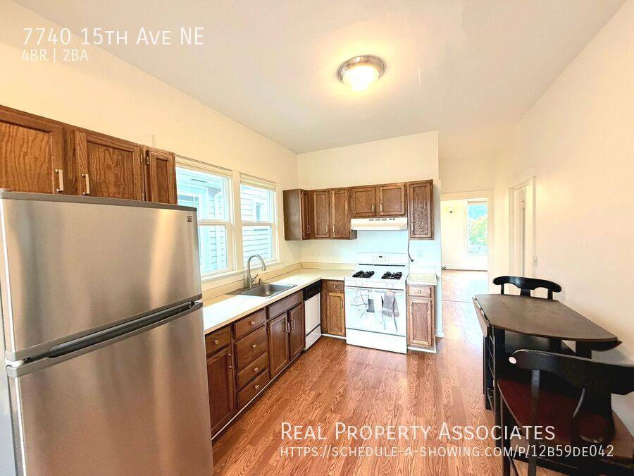 House for rent at 7740 15th Ave NE, Seattle, WA 98115