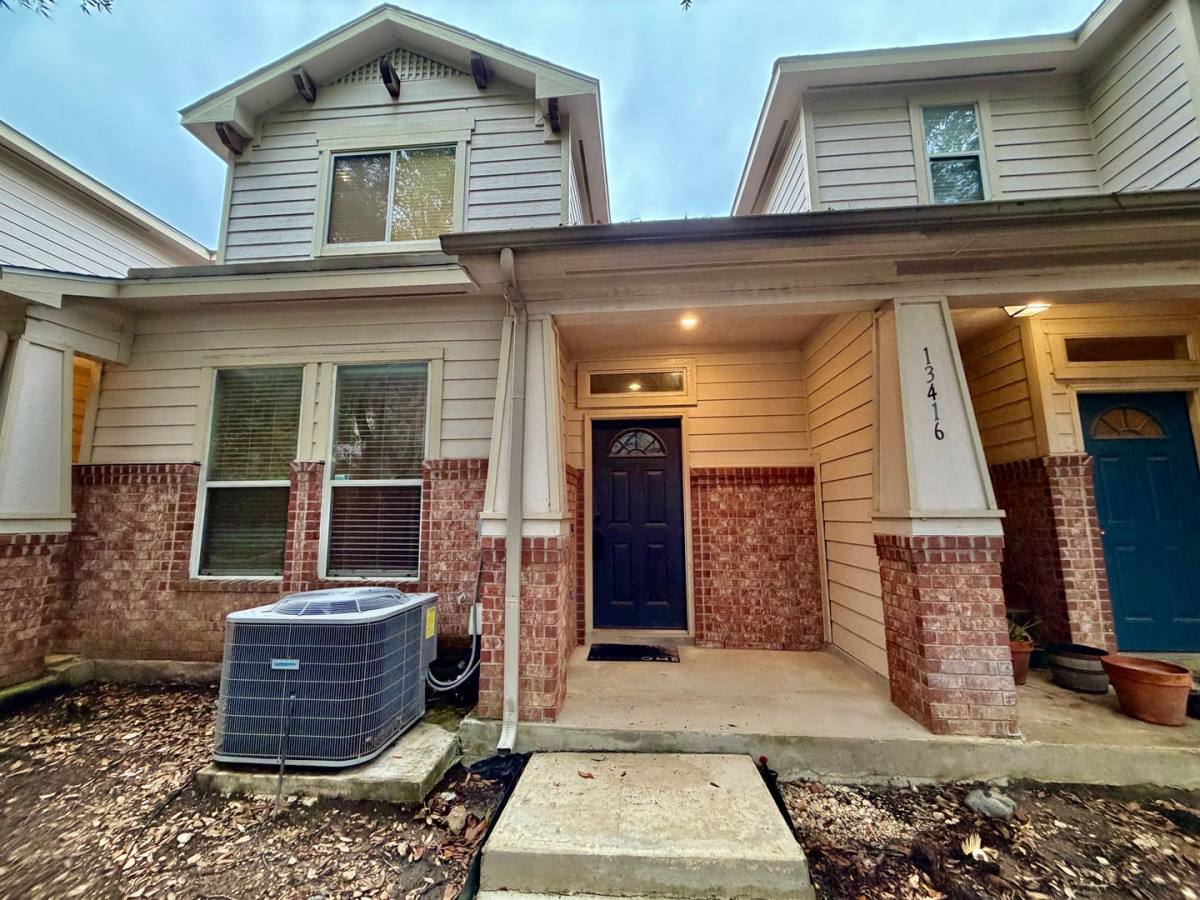 House for rent at 13416 Bristow Dawn, San Antonio, TX 78217