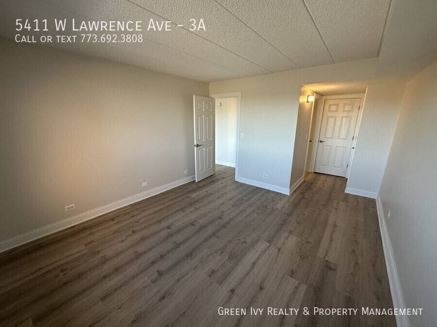 Condo for rent at 5411 W Lawrence Ave #3A, Chicago, IL 60630
