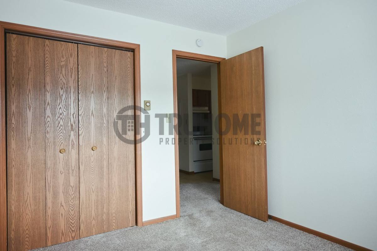 Apartment for rent at 2134 8th Ave NW, East Grand Forks, MN 56721