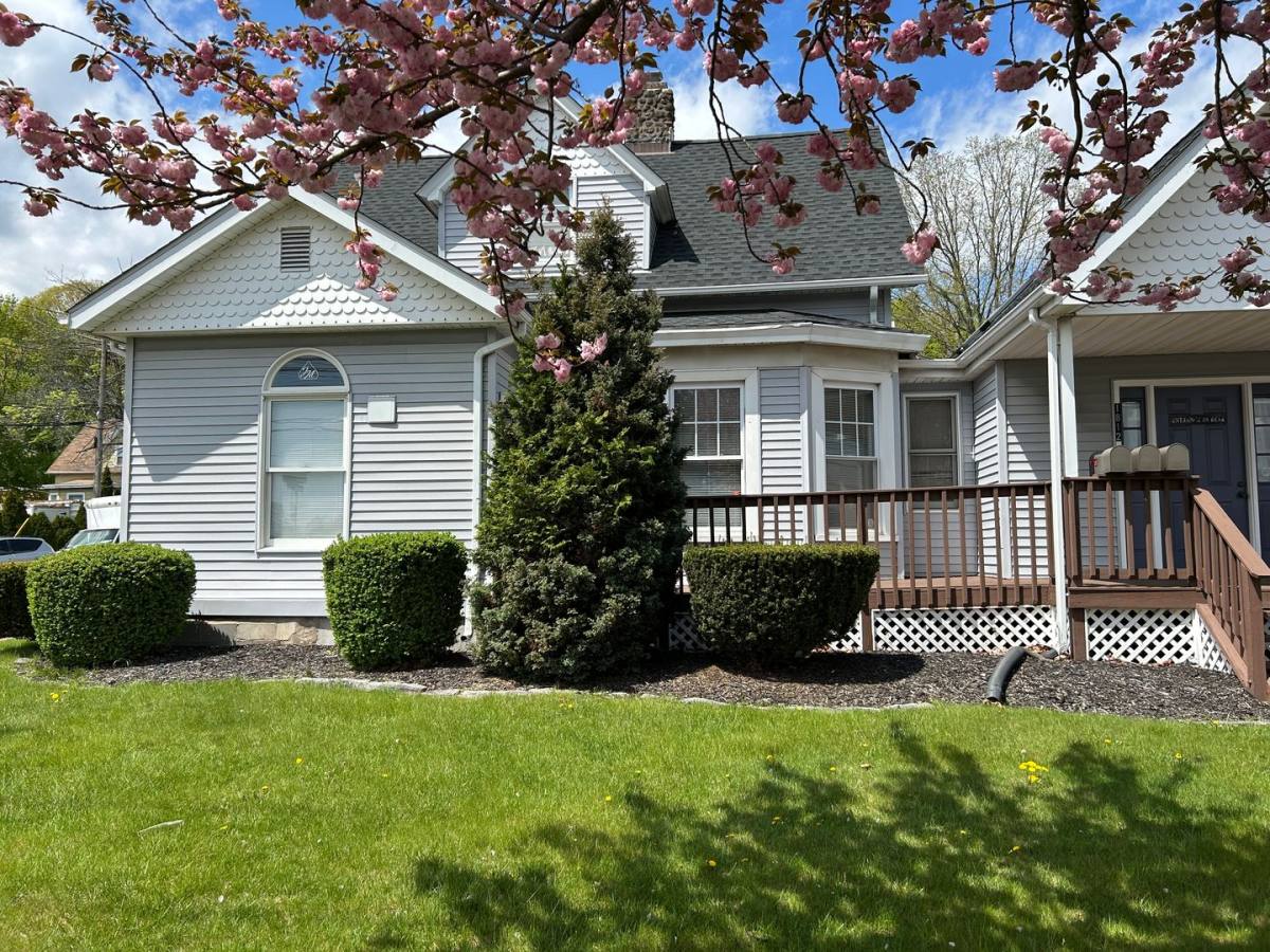 Apartment for rent at 1810 Dixwell Ave, Hamden, CT 06514