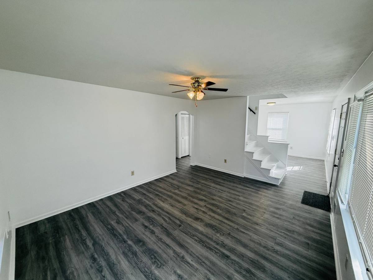 House for rent at 184 Mills Dr, Louisville, KY 40216