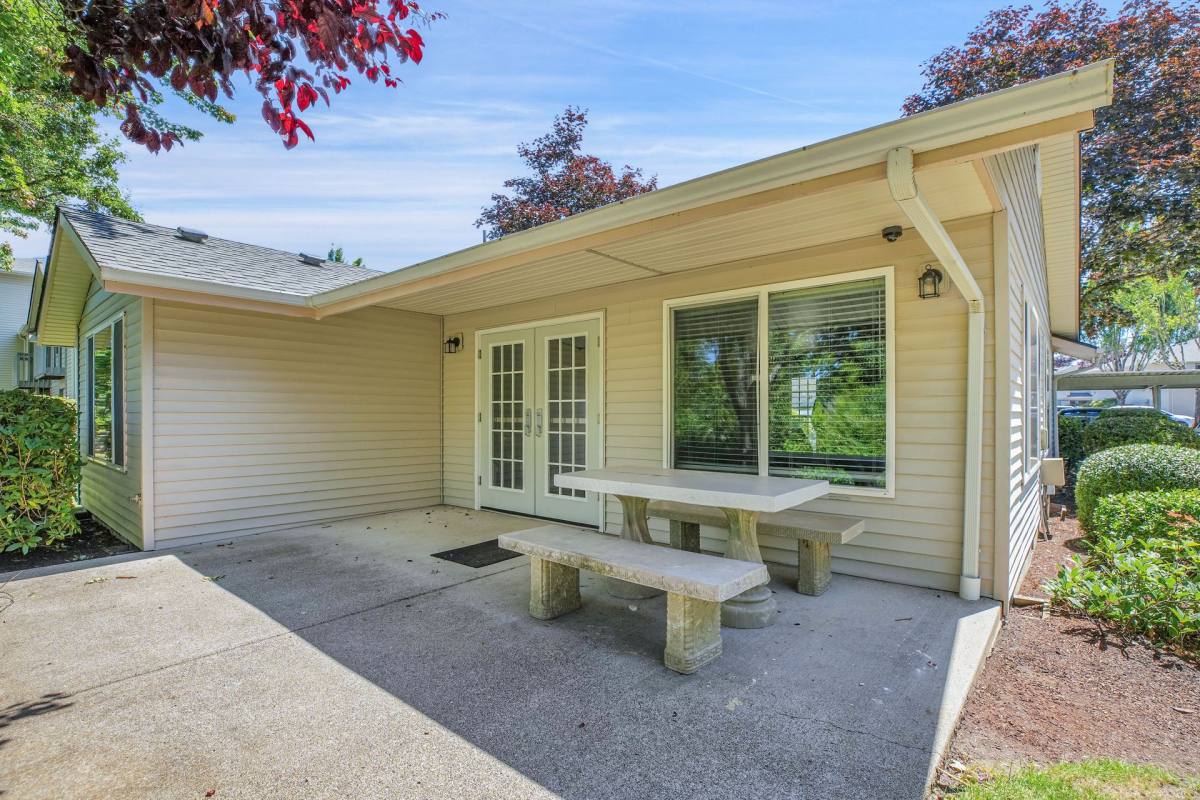 Apartment for rent at 900 SE Centerpointe Dr, Corvallis, OR 97333