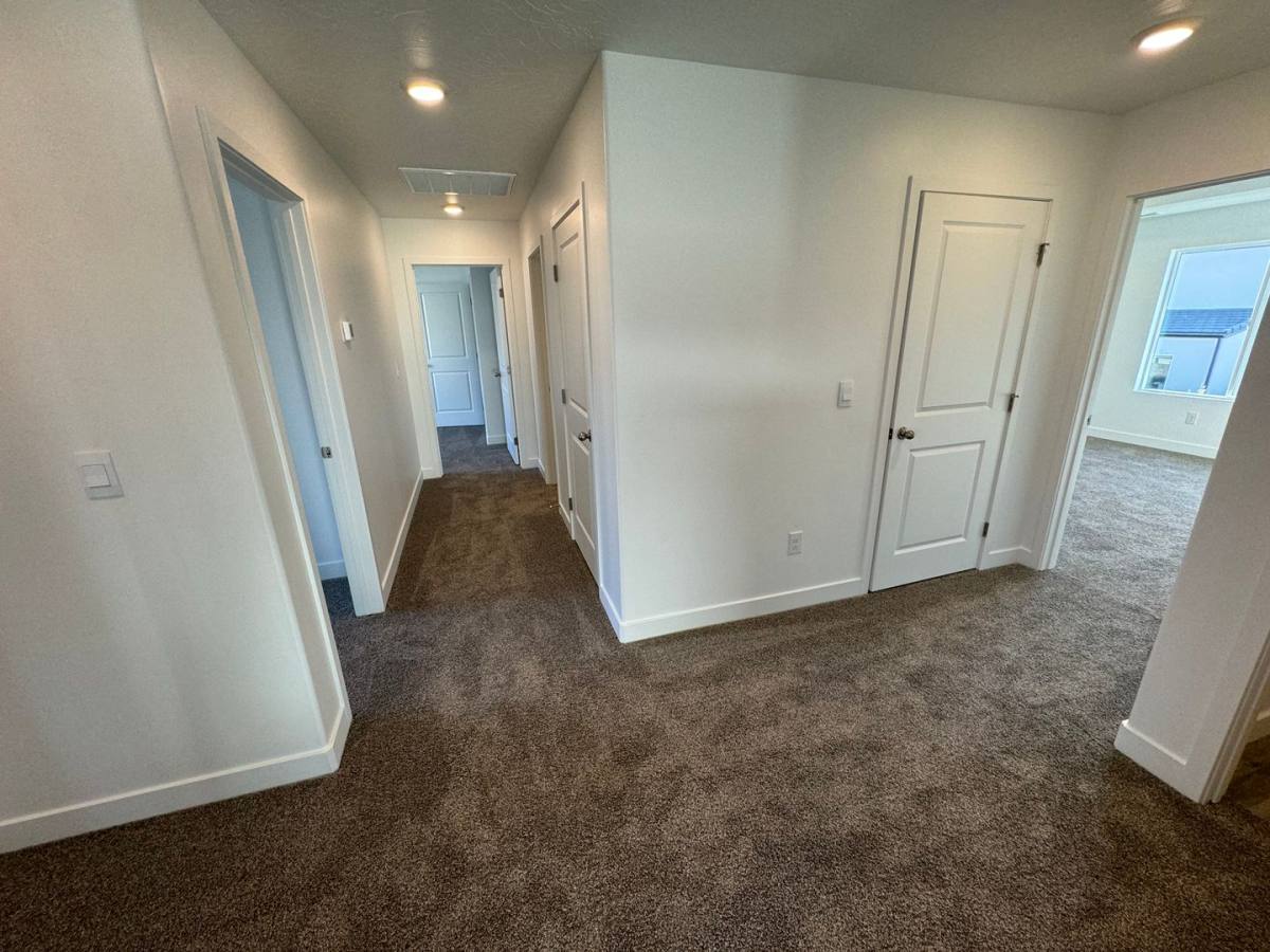 House for rent at 1624 S Cedar Mesa Dr, Washington, UT 84780