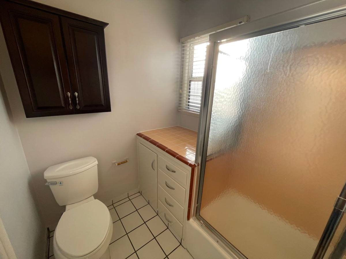 Apartment for rent at 10814-10818 Blix St, North Hollywood, CA 91602