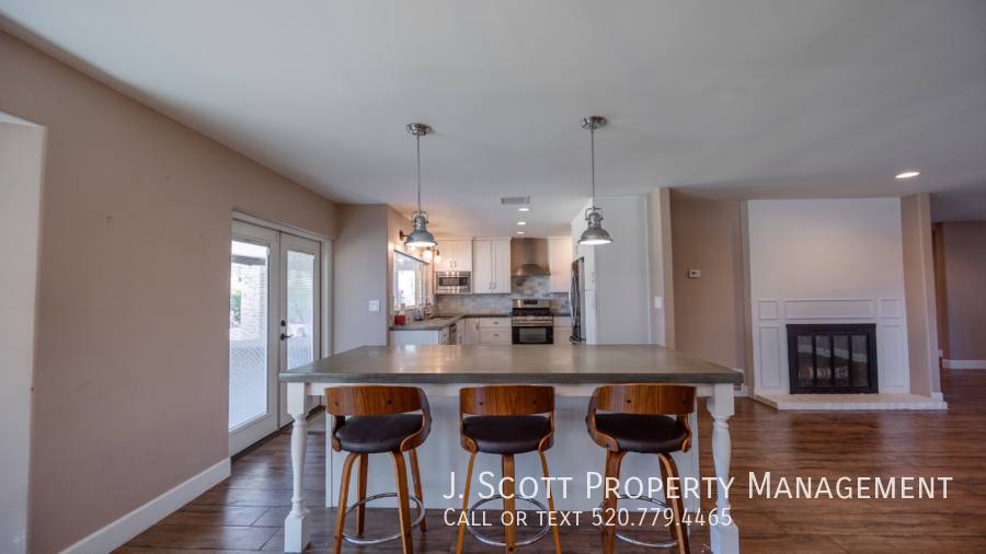House for rent at 9059 N Arroya Vista Dr, Phoenix, AZ 85028