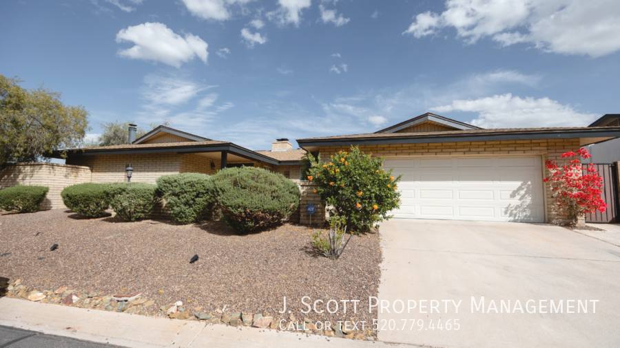 House for rent at 9059 N Arroya Vista Dr, Phoenix, AZ 85028