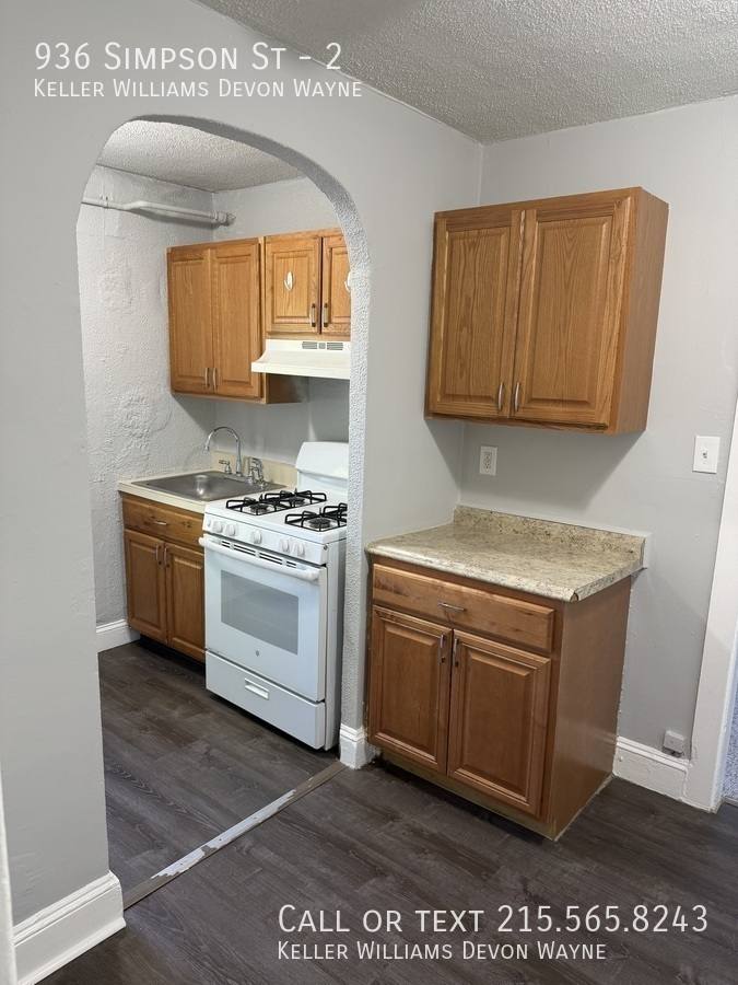 Apartment for rent at 936 Simpson St #2, Crum Lynne, PA 19022