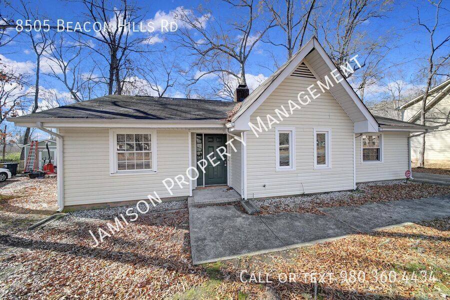 House for rent at 8505 Beacon Hills Rd, Indian Trail, NC 28079