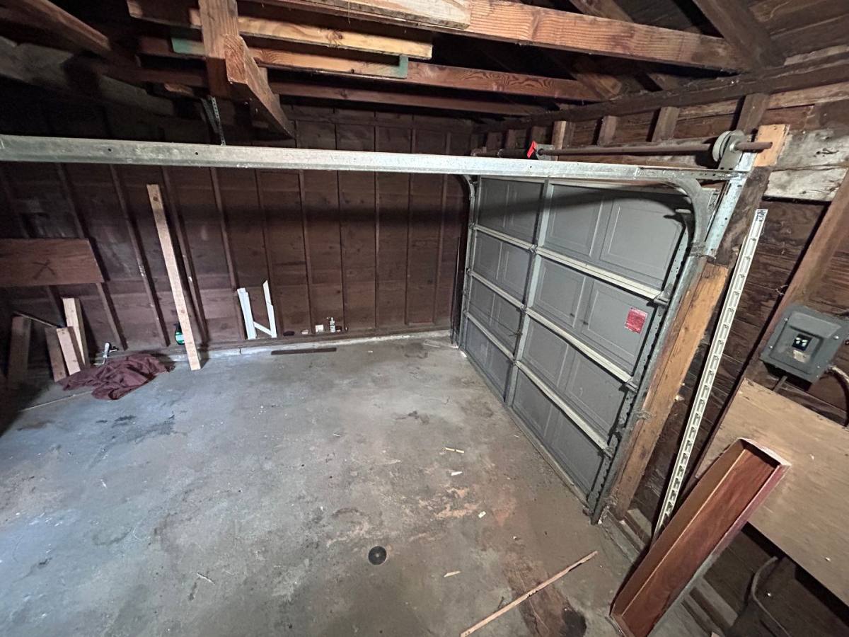 Apartment for rent at 156 N Schoneman, Coos Bay, OR 97420
