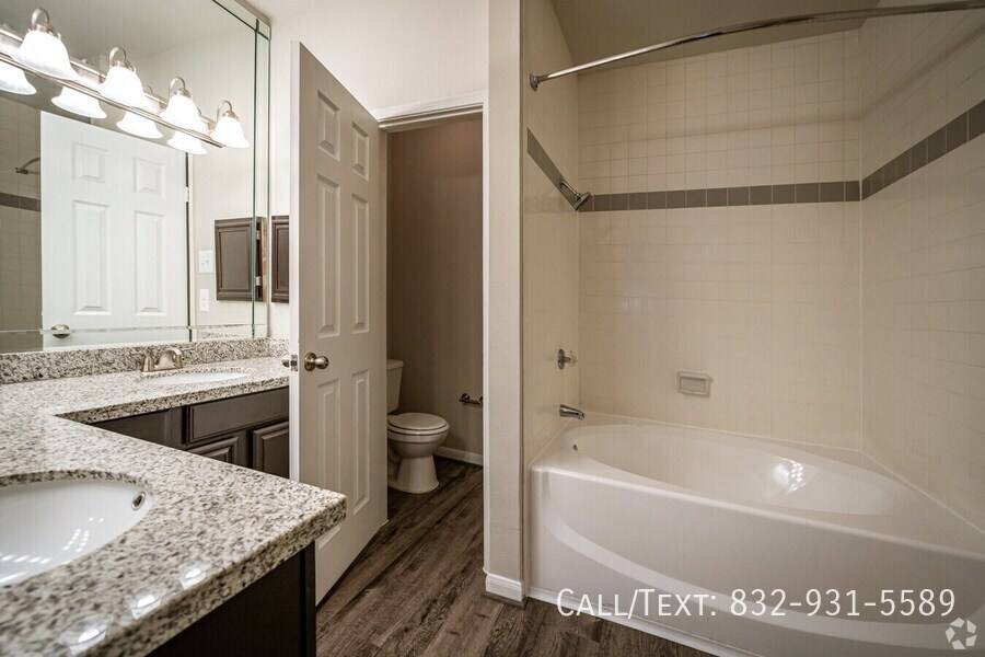 Apartment for rent at 2643 W Alabama St #INV2, Houston, TX 77098