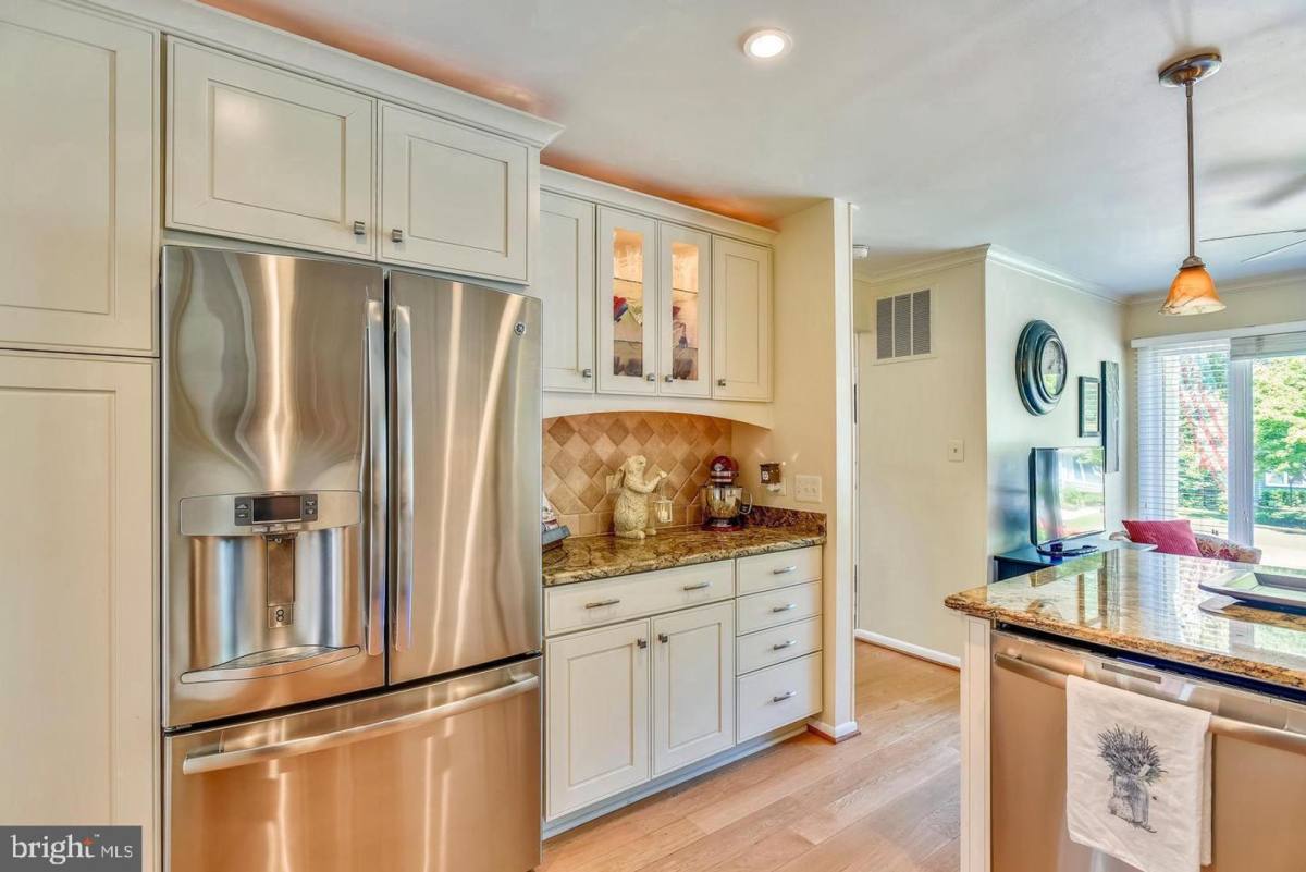 Townhouse for rent at 11627 Chapel Cross Way, Reston, VA 20194