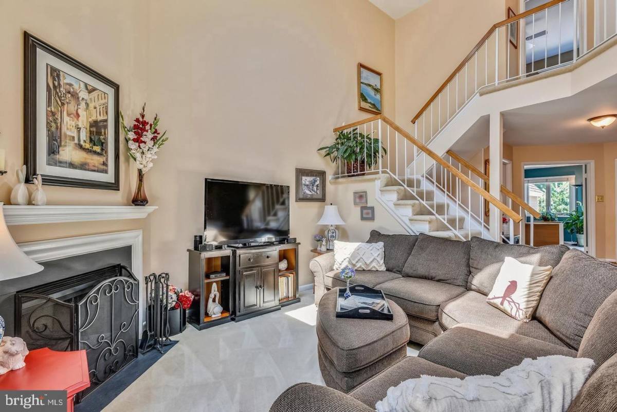 Townhouse for rent at 11627 Chapel Cross Way, Reston, VA 20194