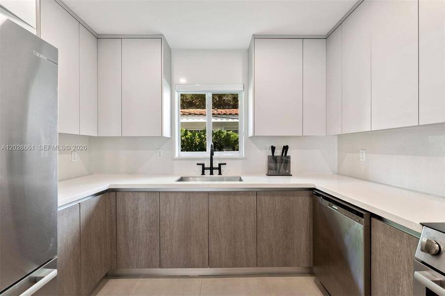 Apartment for rent at 45 Palermo Ave, Miami, FL 33134