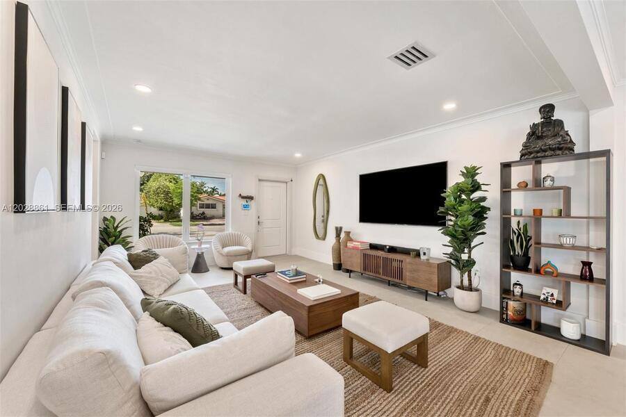 Apartment for rent at 45 Palermo Ave, Miami, FL 33134
