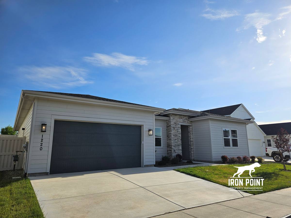 House for rent at 1220 W Grassland St, Middleton, ID 83644