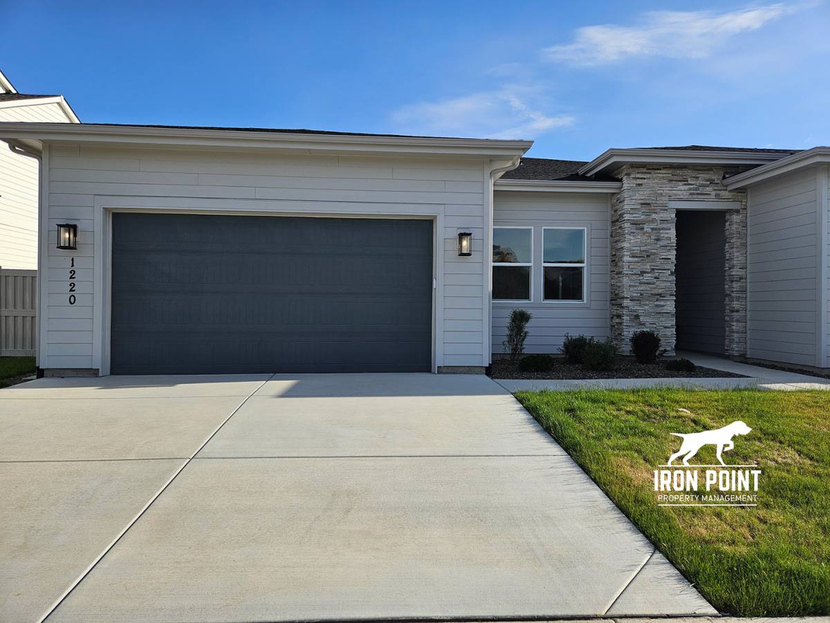 House for rent at 1220 W Grassland St, Middleton, ID 83644